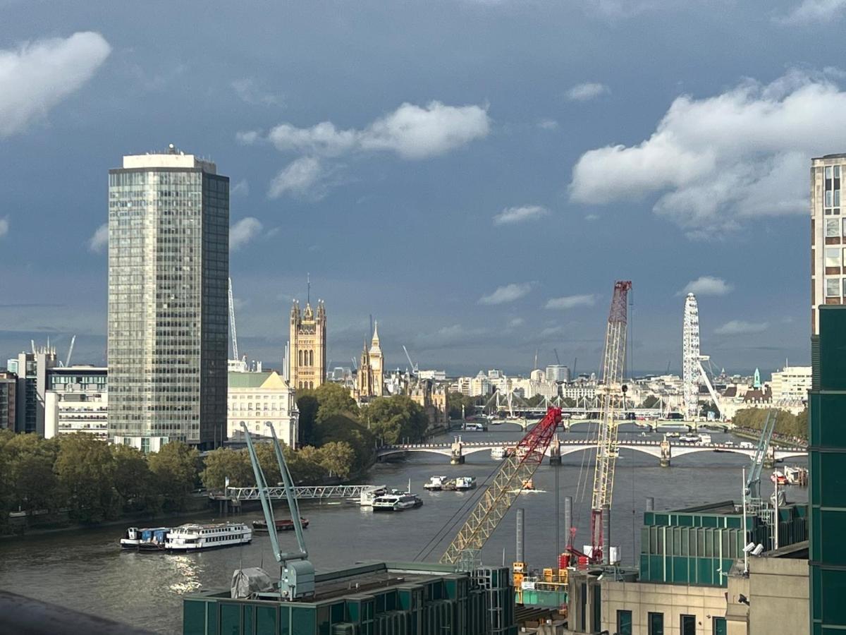 St George Thames Apartment ลอนดอน ภายนอก รูปภาพ