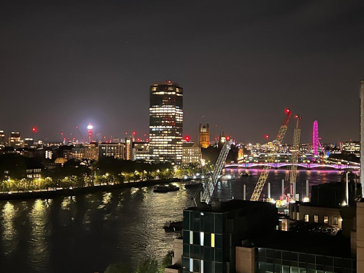 St George Thames Apartment ลอนดอน ภายนอก รูปภาพ