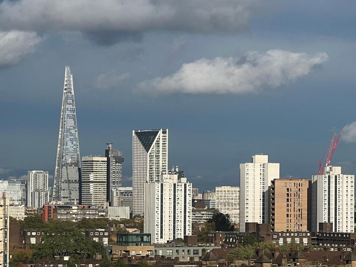 St George Thames Apartment ลอนดอน ภายนอก รูปภาพ