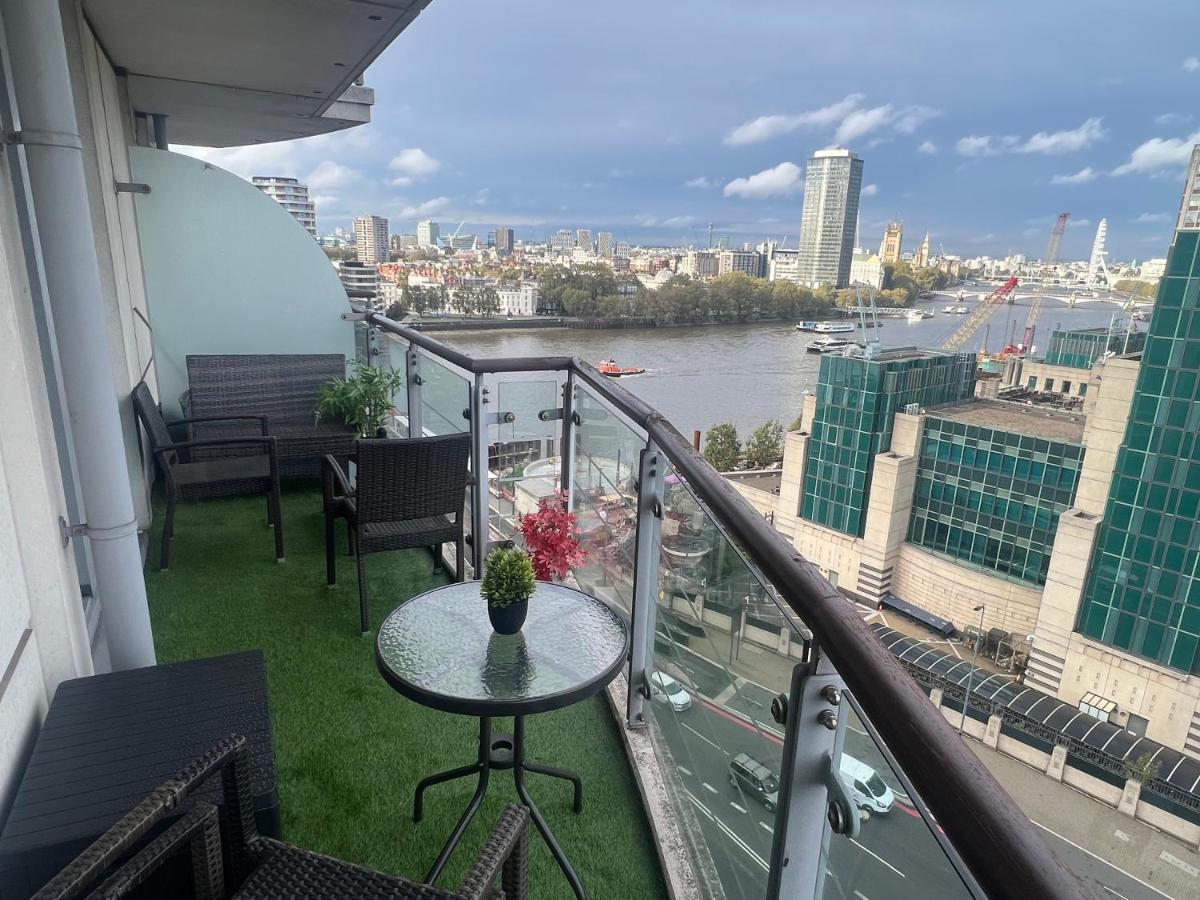 St George Thames Apartment ลอนดอน ภายนอก รูปภาพ